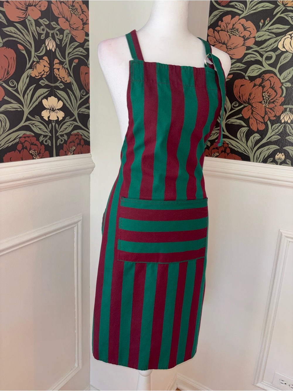 Vintage Striped Full Apron | Cottage Kitchen - Picture 4 of 7